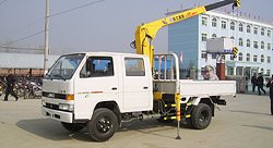 江鈴隨車起重運輸車