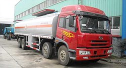 解放前四后八化工液體運輸車 