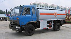 東風平頭153油罐車 
