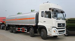 東風天龍前四后八油罐車